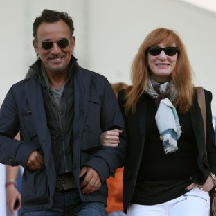 Bruce Springsteen hails 'very beautiful relationship' with wife - St Helens Star