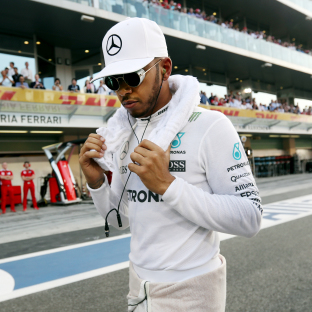 Lewis Hamilton felt 'disrespected' by Mercedes criticism - St Helens Star