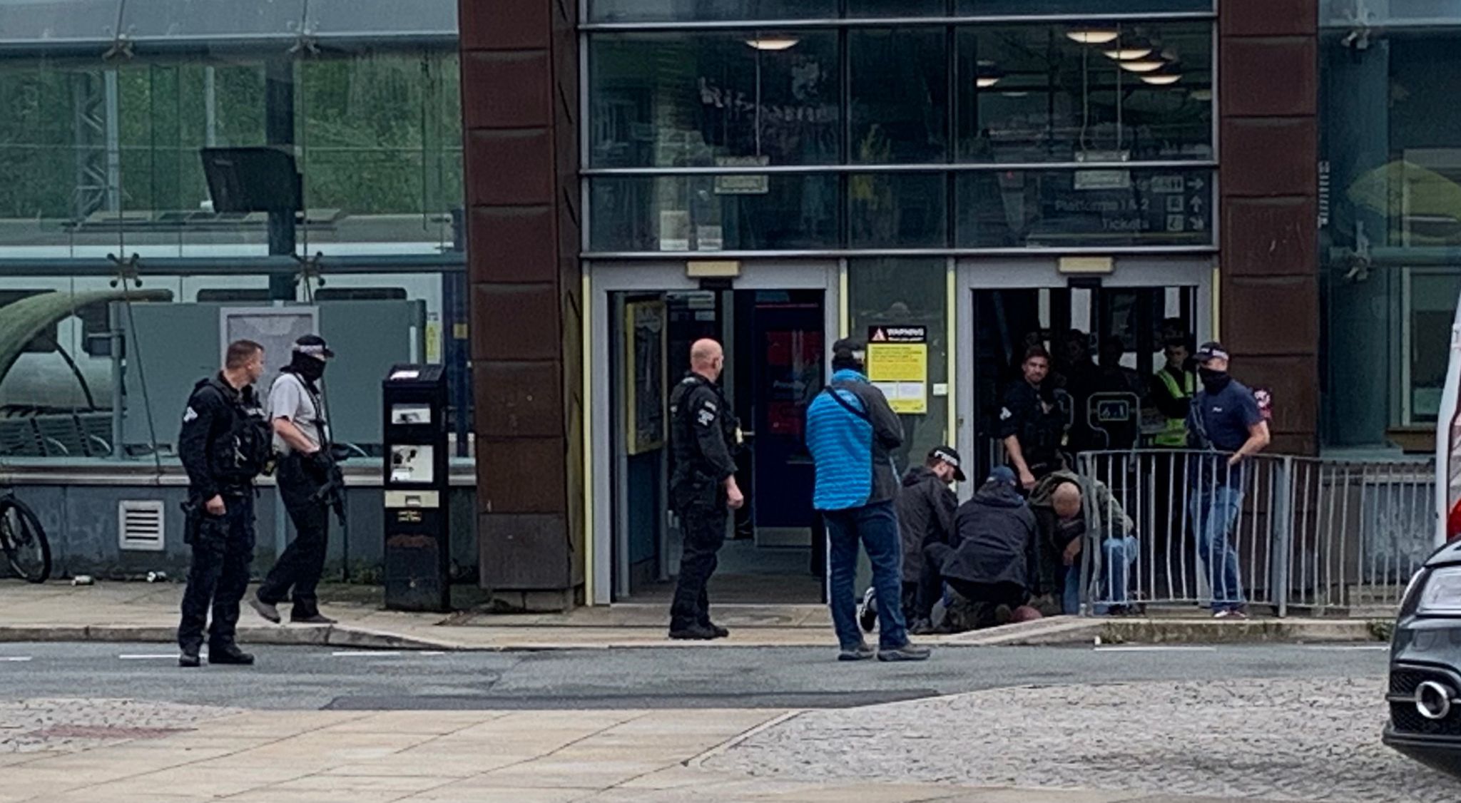 Dramatic police swoop outside St Helens Central railway station | St Helens  Star