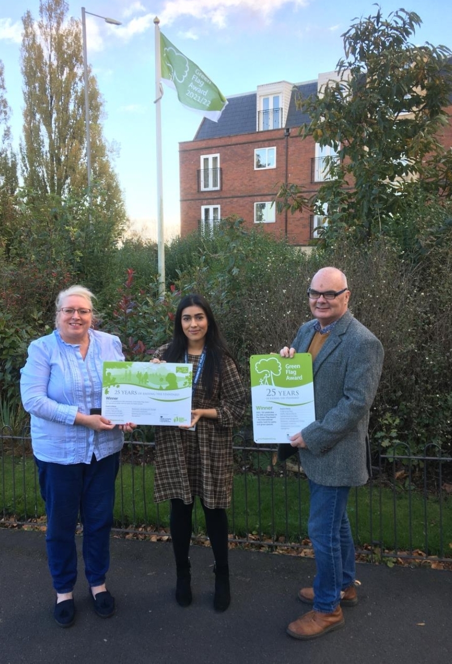 Cllr Lynn Clarke, Cllr Andy Bowden (transport and environment cabinet member) and Cllr Mancyia Uddin at Victoria Park