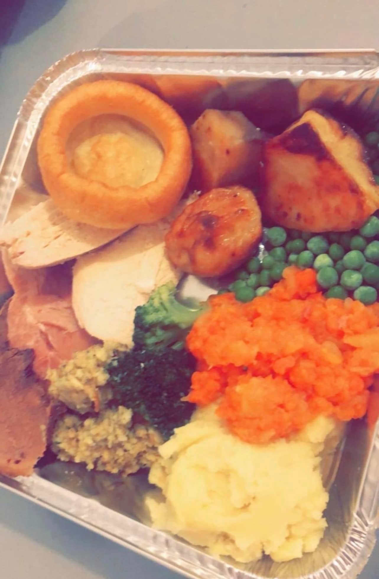 St Helens Sunday Roasts To Your Door