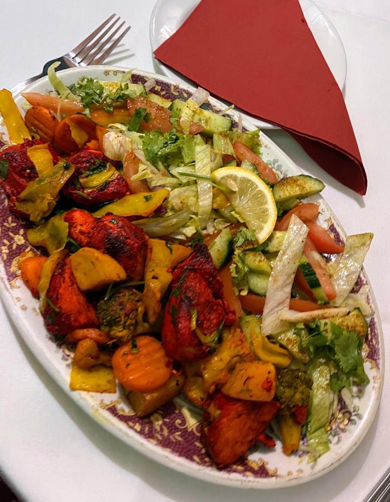 Chicken tikka and vegetable salad