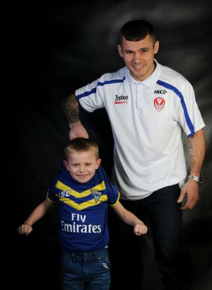 Martin Murray and son Archie in rugby league rivalry