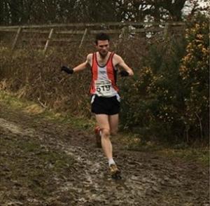 Crehan and Connolly win races over large fields