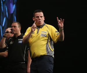 Dave Chisnall wins his first Premier League match of the season