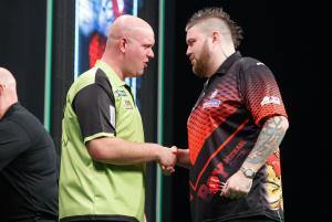 Smith beaten by world number one van Gerwen