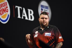 Smith through to quarter-finals of Melbourne Darts Masters