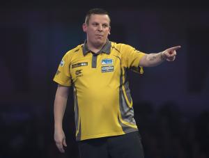 Michael Smith and Dave Chisnall march into World quarters